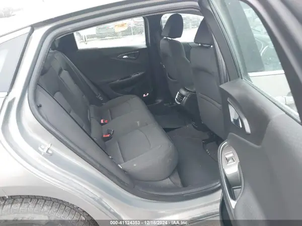 1G1ZD5ST2JF150649 2018 CHEVROLET MALIBU - Image 8