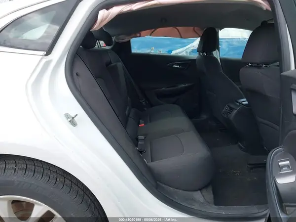 1G1ZD5ST2JF151798 2018 CHEVROLET MALIBU - Image 8