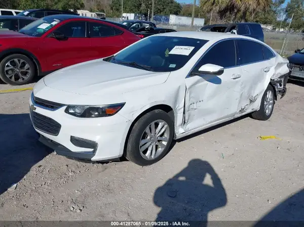 1G1ZD5ST2JF153664 2018 CHEVROLET MALIBU - Image 2