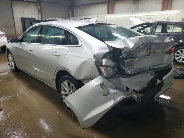 1G1ZD5ST2JF158914 2018 CHEVROLET MALIBU - Image 2