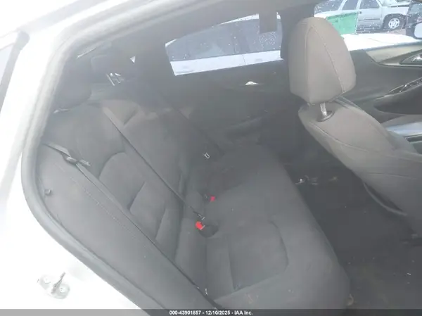 1G1ZD5ST2JF159657 2018 CHEVROLET MALIBU - Image 8