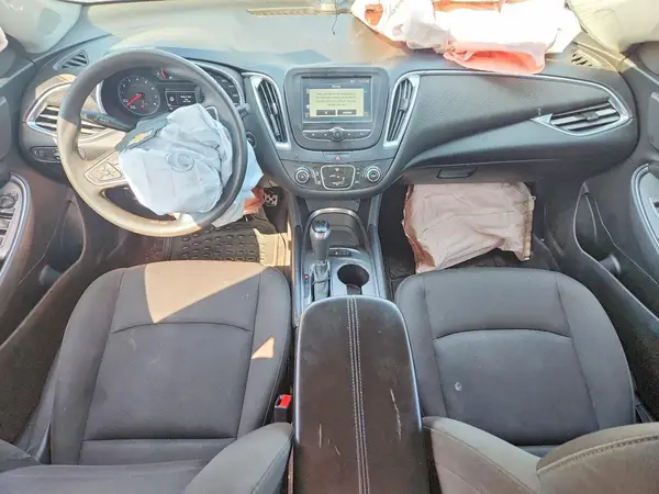 1G1ZD5ST2JF160971 2018 CHEVROLET MALIBU - Image 8