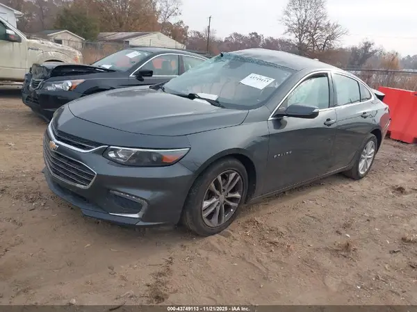 1G1ZD5ST2JF161280 2018 CHEVROLET MALIBU - Image 2
