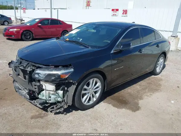 1G1ZD5ST2JF169900 2018 CHEVROLET MALIBU - Image 2