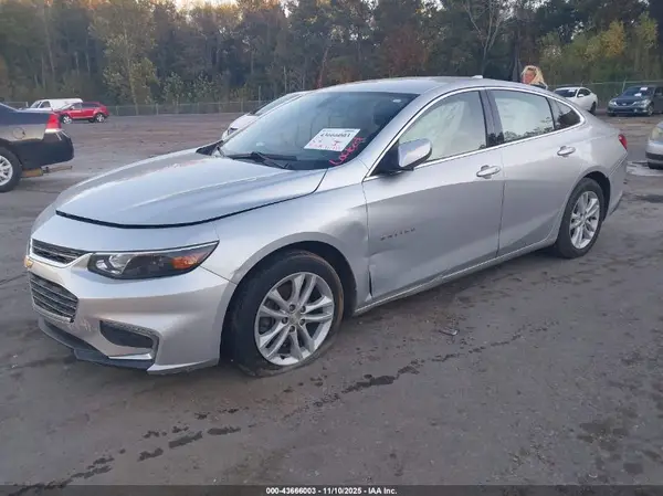 1G1ZD5ST2JF172280 2018 CHEVROLET MALIBU - Image 2