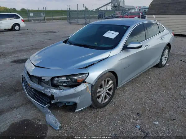1G1ZD5ST2JF175938 2018 CHEVROLET MALIBU - Image 2