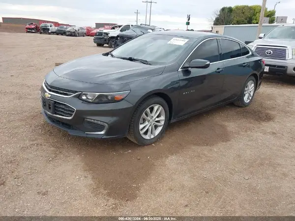 1G1ZD5ST2JF176295 2018 CHEVROLET MALIBU - Image 2