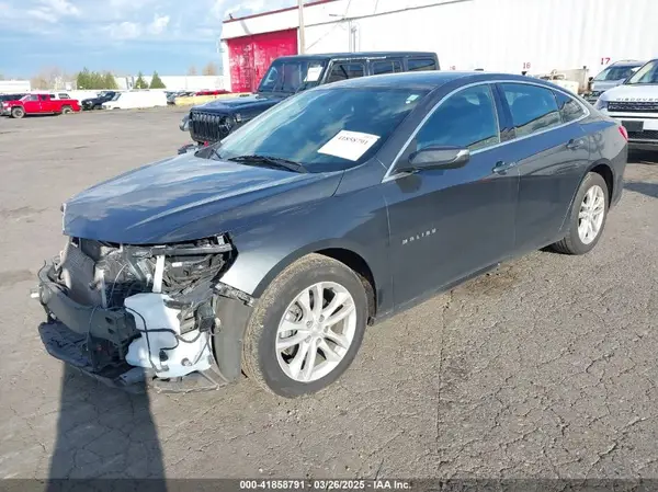 1G1ZD5ST2JF177267 2018 CHEVROLET MALIBU - Image 2