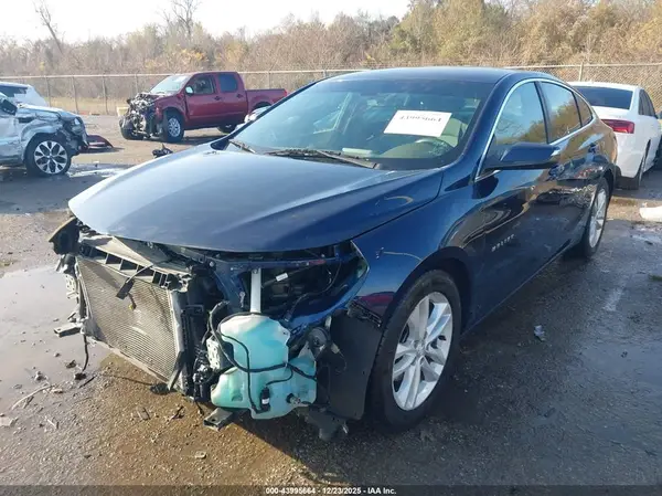 1G1ZD5ST2JF181481 2018 CHEVROLET MALIBU - Image 2
