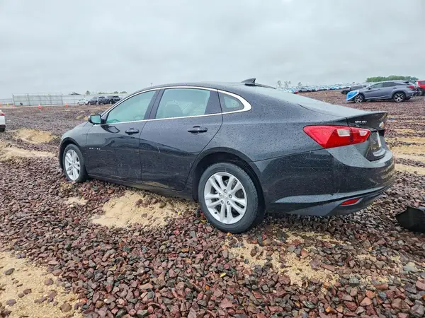 1G1ZD5ST2JF181593 2018 CHEVROLET MALIBU - Image 2