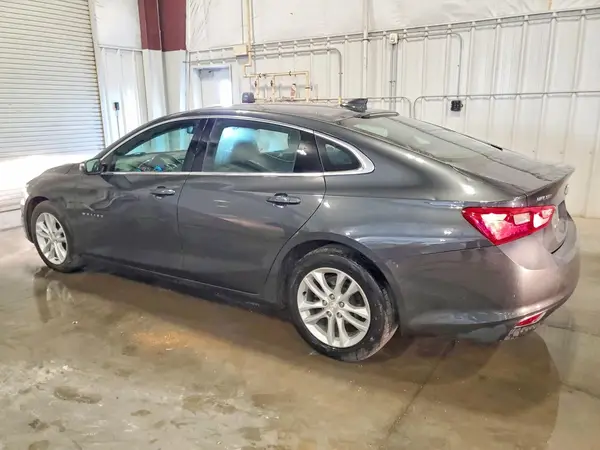 1G1ZD5ST2JF183702 2018 CHEVROLET MALIBU - Image 2