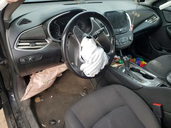 1G1ZD5ST2JF184414 2018 CHEVROLET MALIBU - Image 8