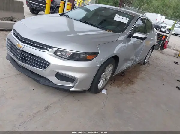 1G1ZD5ST2JF187619 2018 CHEVROLET MALIBU - Image 2