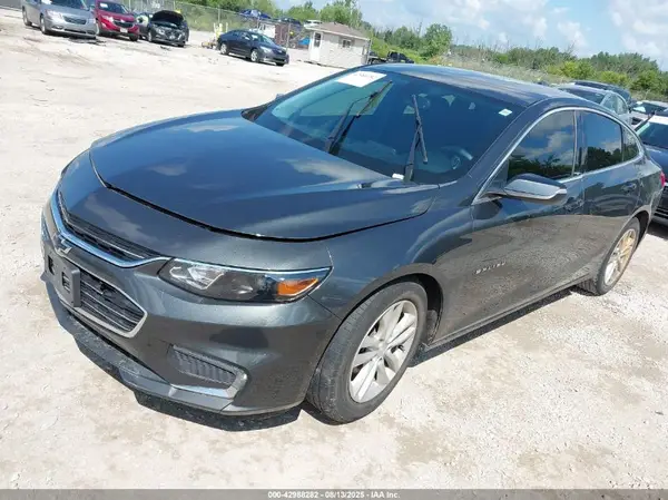 1G1ZD5ST2JF188074 2018 CHEVROLET MALIBU - Image 2