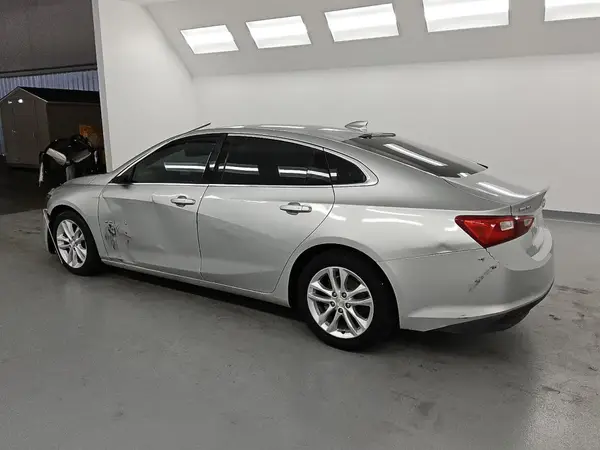 1G1ZD5ST2JF197678 2018 CHEVROLET MALIBU - Image 2