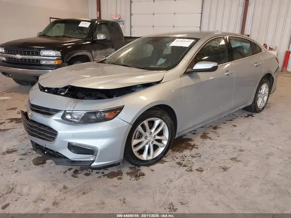 1G1ZD5ST2JF198491 2018 CHEVROLET MALIBU - Image 2