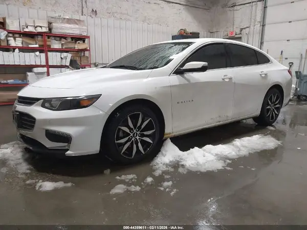 1G1ZD5ST2JF205343 2018 CHEVROLET MALIBU - Image 2
