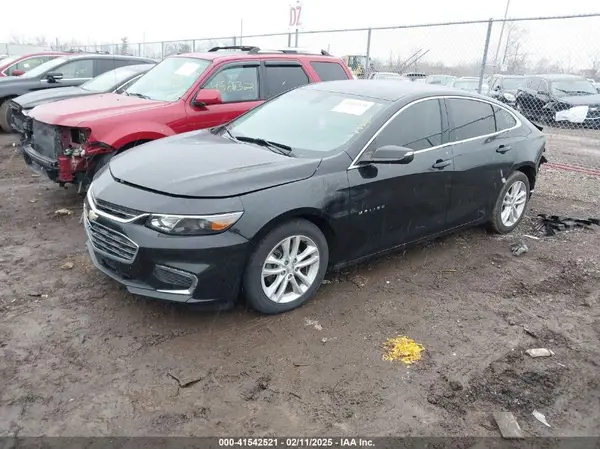 1G1ZD5ST2JF205925 2018 CHEVROLET MALIBU - Image 2