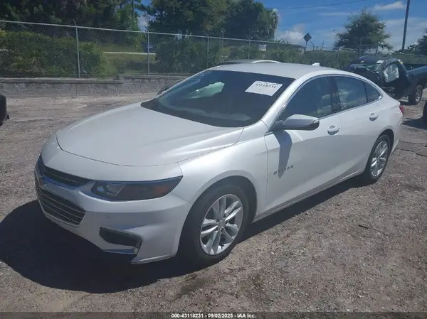 1G1ZD5ST2JF207982 2018 CHEVROLET MALIBU - Image 2