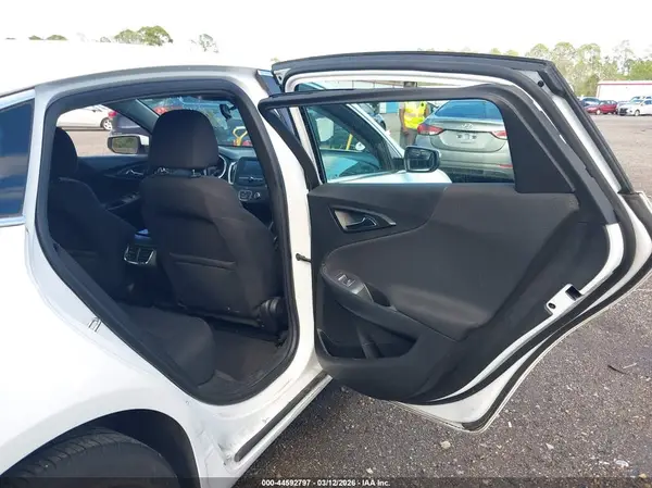 1G1ZD5ST2JF208596 2018 CHEVROLET MALIBU - Image 8