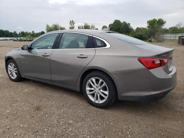 1G1ZD5ST2JF210316 2018 CHEVROLET MALIBU - Image 2