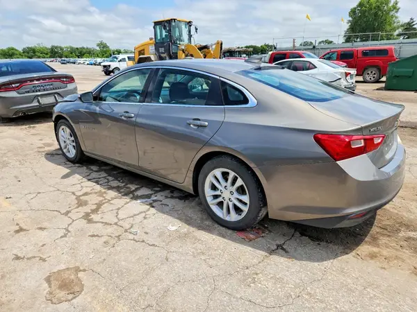 1G1ZD5ST2JF217623 2018 CHEVROLET MALIBU - Image 2