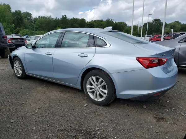 1G1ZD5ST2JF217668 2018 CHEVROLET MALIBU - Image 2
