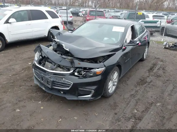 1G1ZD5ST2JF220716 2018 CHEVROLET MALIBU - Image 2