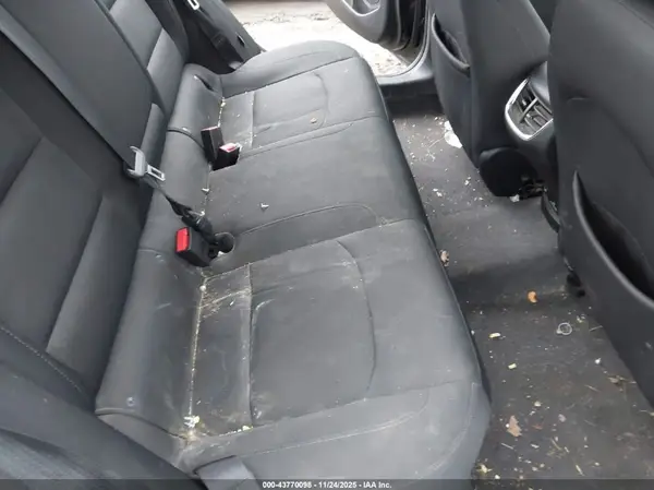 1G1ZD5ST2JF220716 2018 CHEVROLET MALIBU - Image 8