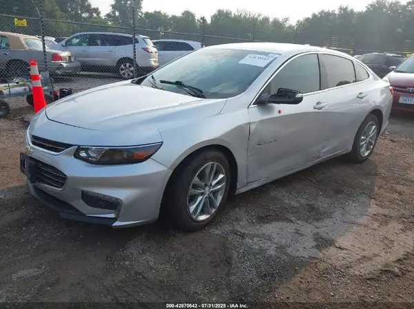 1G1ZD5ST2JF230694 2018 CHEVROLET MALIBU - Image 2