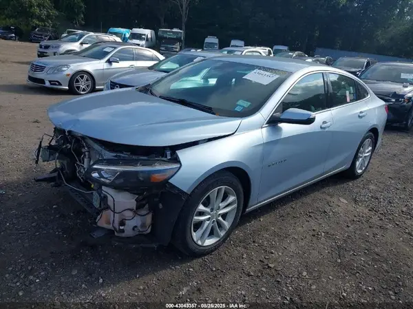 1G1ZD5ST2JF233823 2018 CHEVROLET MALIBU - Image 2