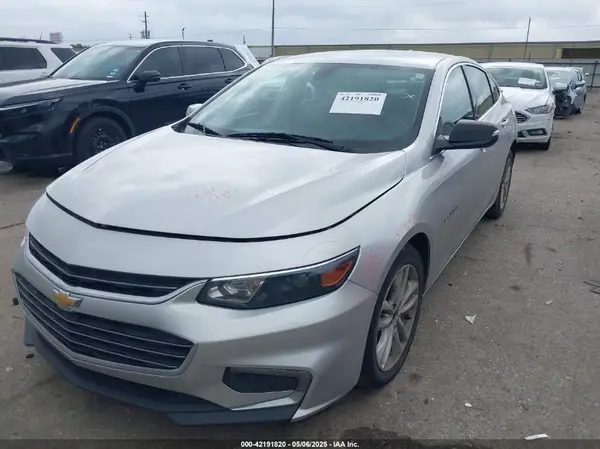 1G1ZD5ST2JF234356 2018 CHEVROLET MALIBU - Image 2