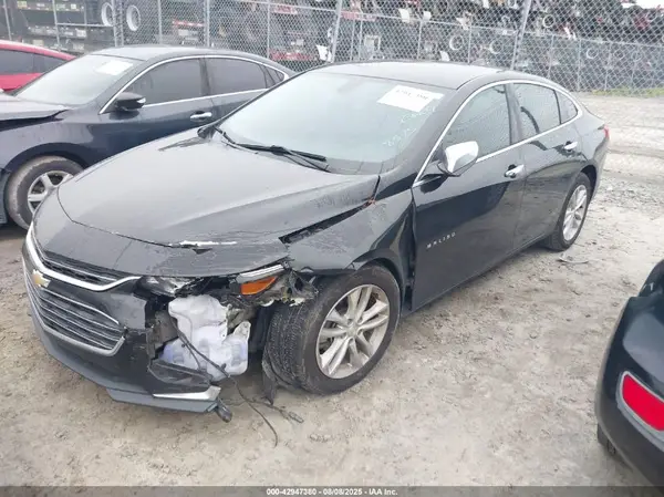 1G1ZD5ST2JF236107 2018 CHEVROLET MALIBU - Image 2