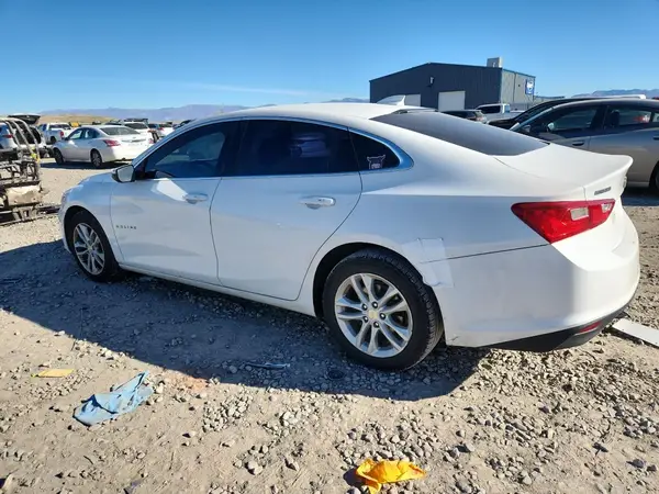 1G1ZD5ST2JF236687 2018 CHEVROLET MALIBU - Image 2
