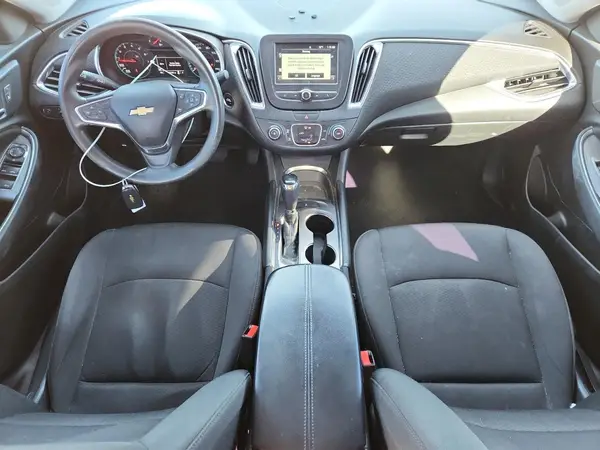 1G1ZD5ST2JF236687 2018 CHEVROLET MALIBU - Image 8