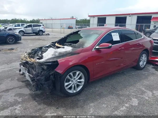 1G1ZD5ST2JF244076 2018 CHEVROLET MALIBU - Image 2