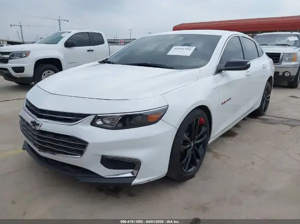 1G1ZD5ST2JF247673 2018 CHEVROLET MALIBU - Image 2