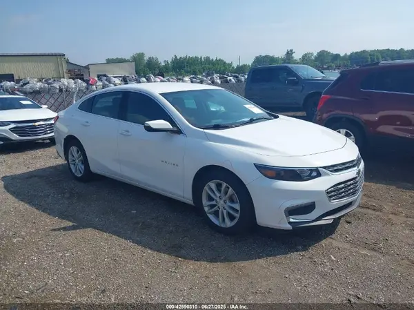 1G1ZD5ST2JF249357 2018 CHEVROLET MALIBU - Image 1