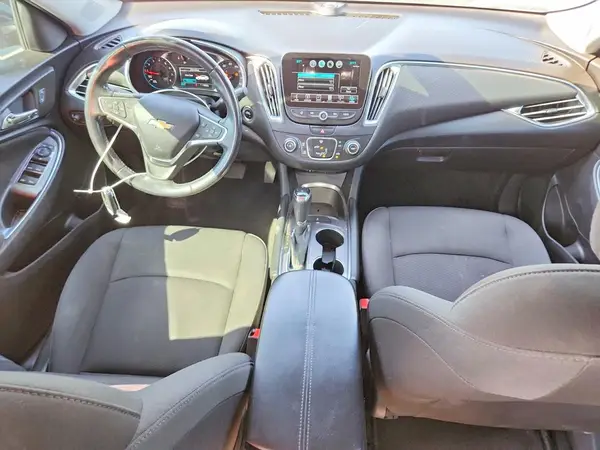 1G1ZD5ST2JF251075 2018 CHEVROLET MALIBU - Image 8