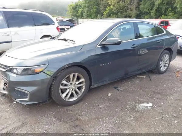 1G1ZD5ST2JF251352 2018 CHEVROLET MALIBU - Image 2