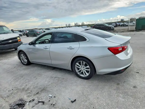 1G1ZD5ST2JF251531 2018 CHEVROLET MALIBU - Image 2