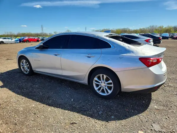 1G1ZD5ST2JF253571 2018 CHEVROLET MALIBU - Image 2