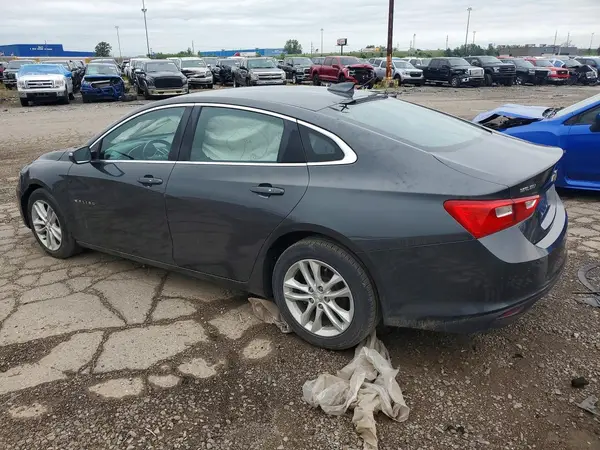 1G1ZD5ST2JF257880 2018 CHEVROLET MALIBU - Image 2
