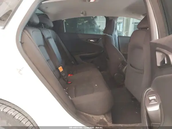 1G1ZD5ST2JF258205 2018 CHEVROLET MALIBU - Image 8