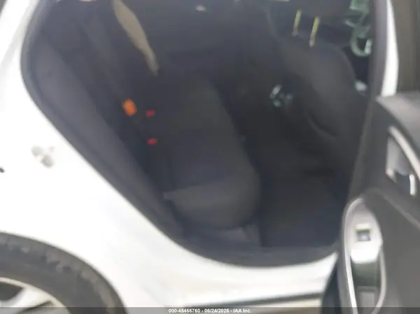 1G1ZD5ST2JF261282 2018 CHEVROLET MALIBU - Image 8