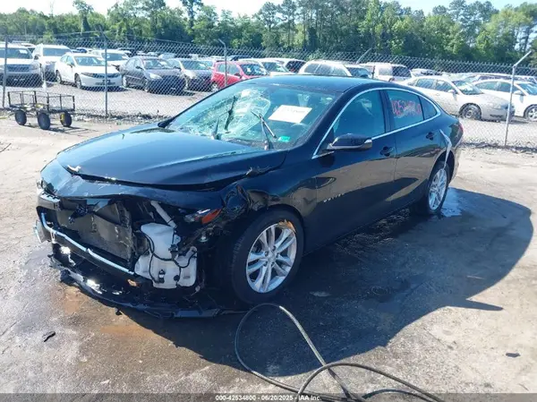 1G1ZD5ST2JF264571 2018 CHEVROLET MALIBU - Image 2