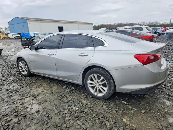 1G1ZD5ST2JF265106 2018 CHEVROLET MALIBU - Image 2