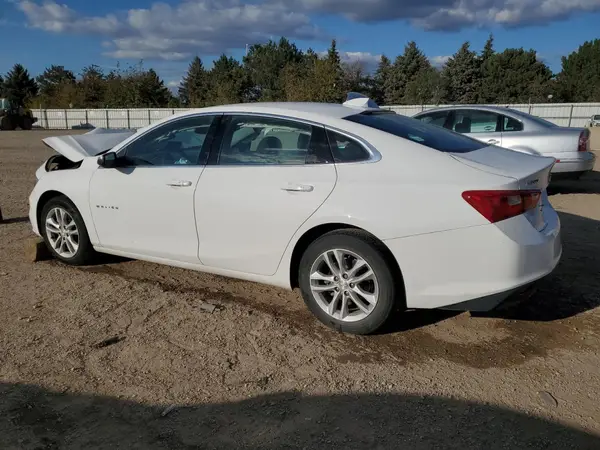 1G1ZD5ST2JF265395 2018 CHEVROLET MALIBU - Image 2