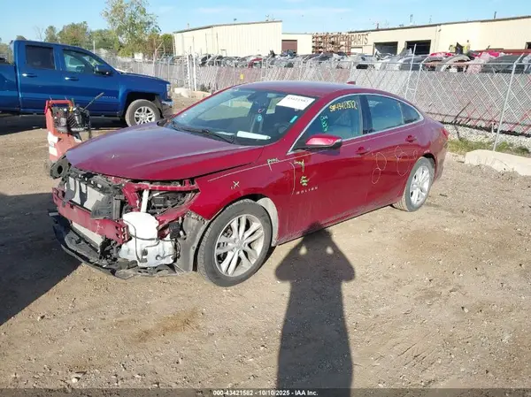 1G1ZD5ST2JF265493 2018 CHEVROLET MALIBU - Image 2