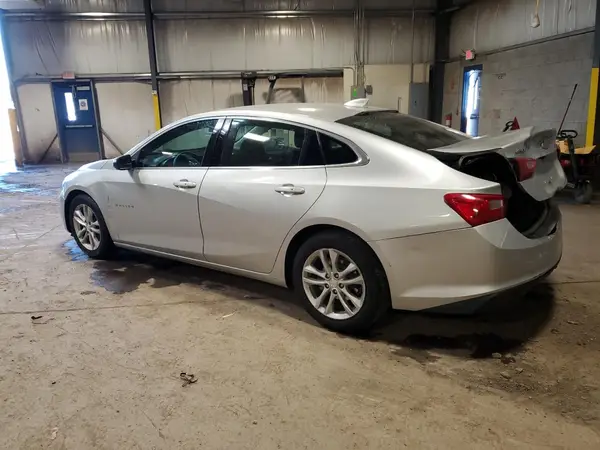 1G1ZD5ST2JF266031 2018 CHEVROLET MALIBU - Image 2